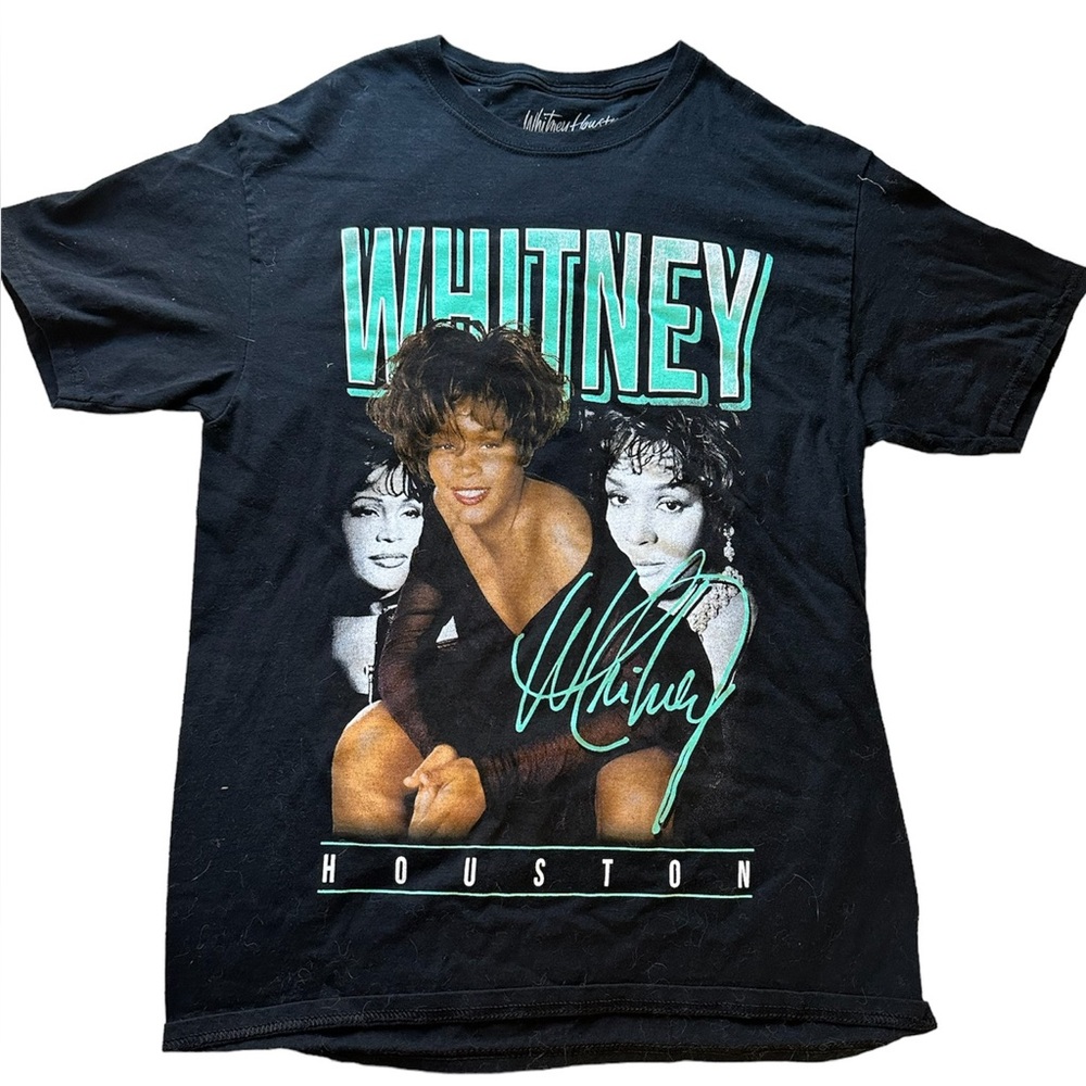 Black Whitney Houston basic tee
